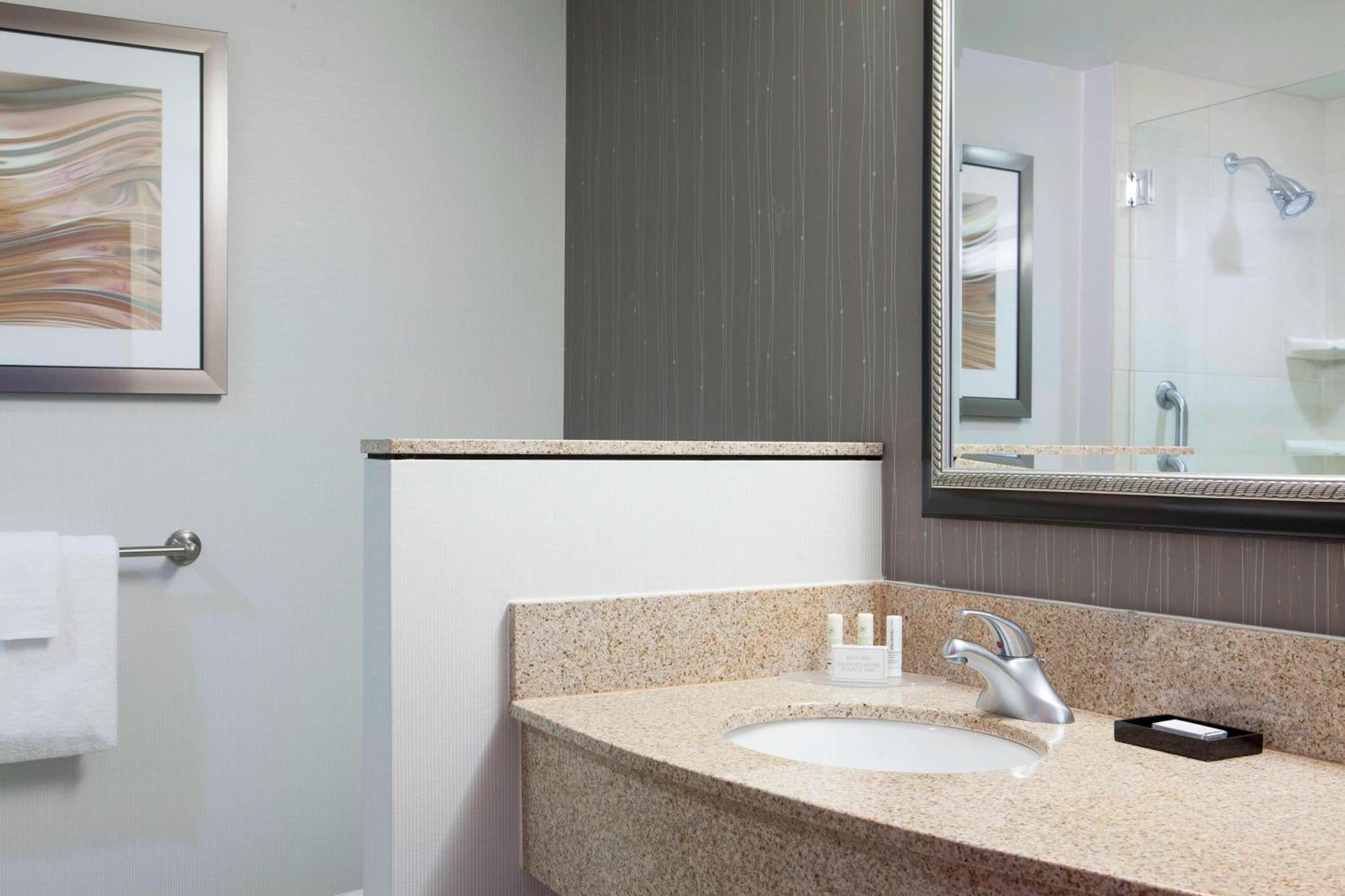 Courtyard Des Moines Ankeny Hotel Luaran gambar